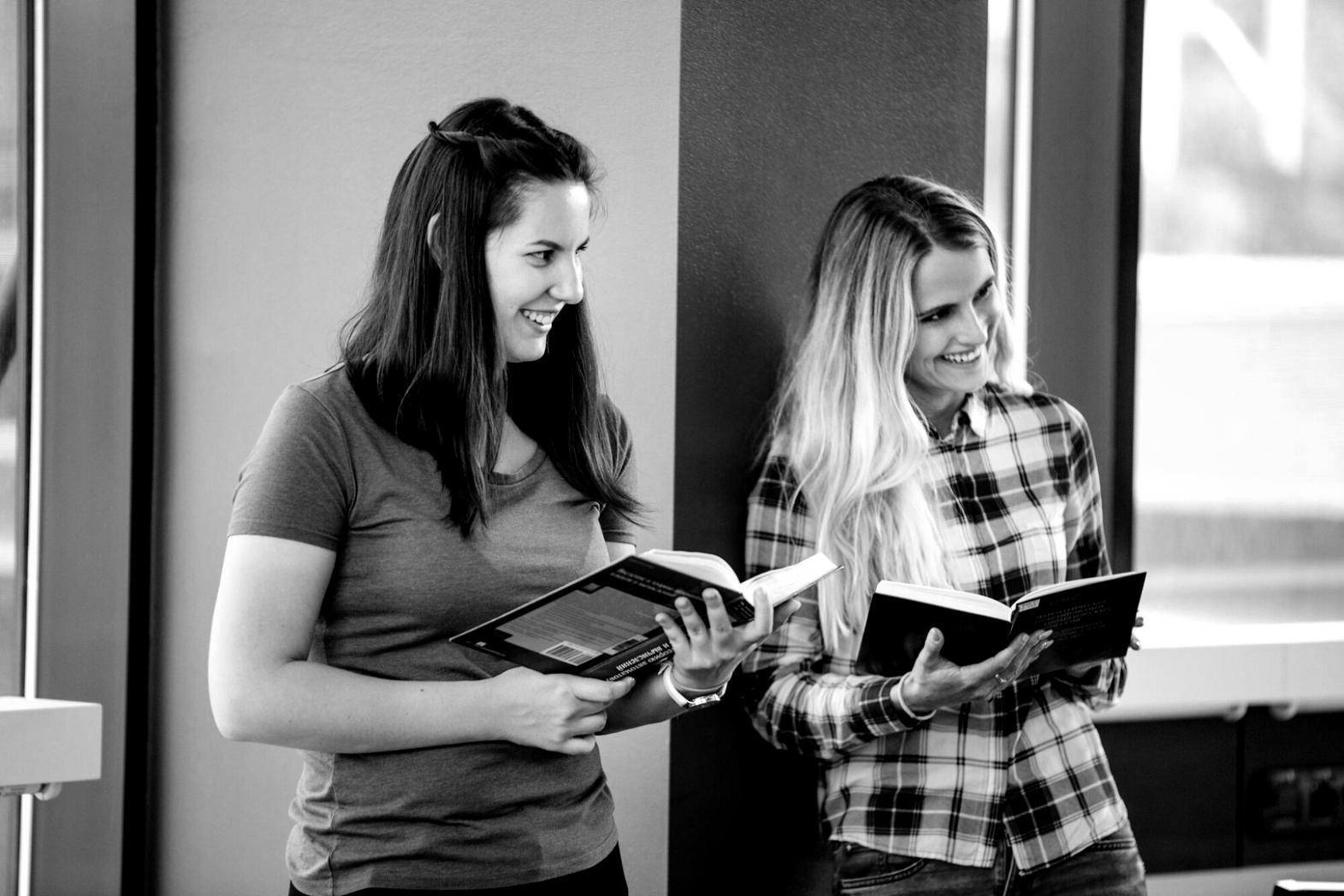 Sesión formativa sobre seguridad bancaria digital en nuestras instalaciones de Vigo